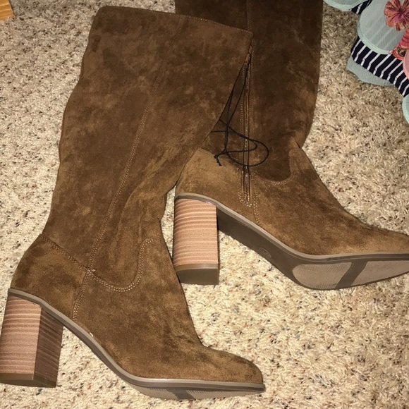 Universal Thread Antonia Boots - Picture 3 of 5